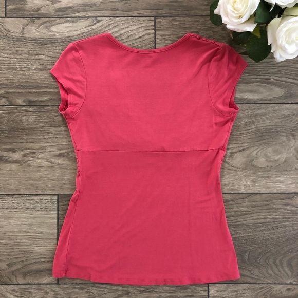 BEBE stretchy pink v-neck top size medium - Picture 3 of 7